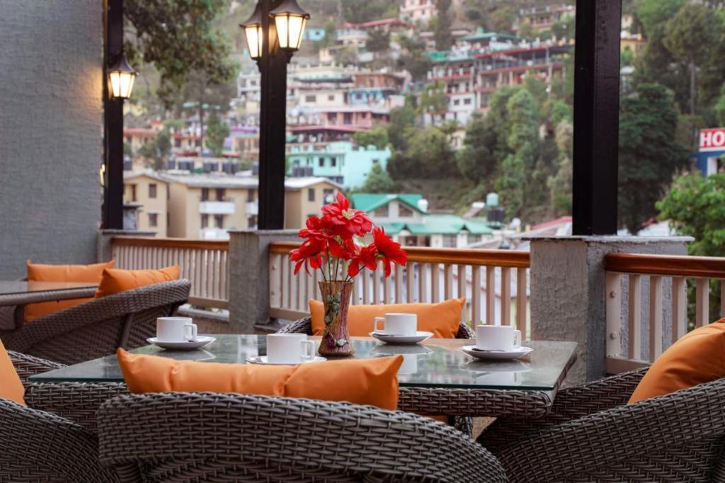 Vinsober Monal Hotel Nainital Exterior photo